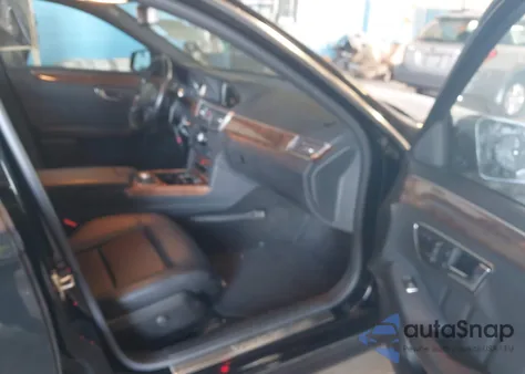 2012 Mercedes-Benz E 350 4Matic z USA, uszkodzony, nr VIN WDDHF8JB4CA599599